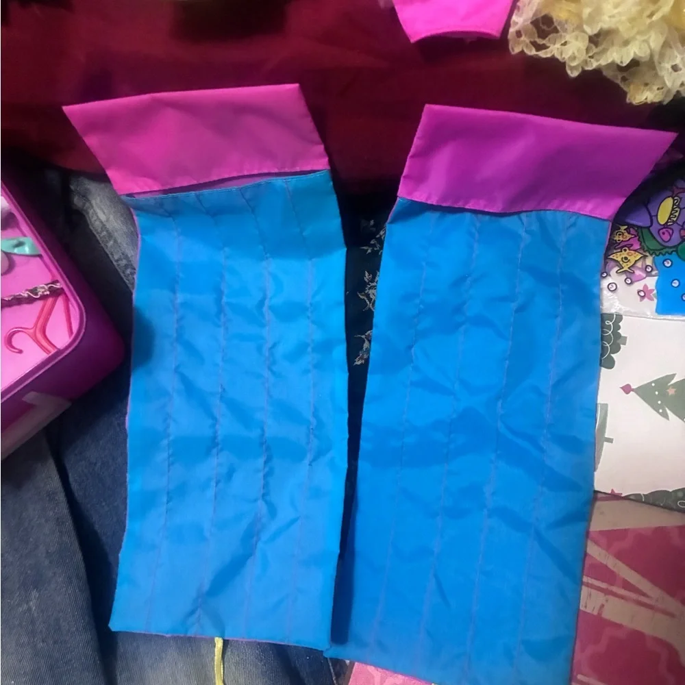 Vintage 1990 Barbie lunchbox with vintage Barbie Clothes - Picture 7 of 8